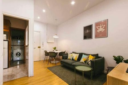 Carrer del Comte d'Urgell, Barcelona, Catalonia 08011 - Foto 2