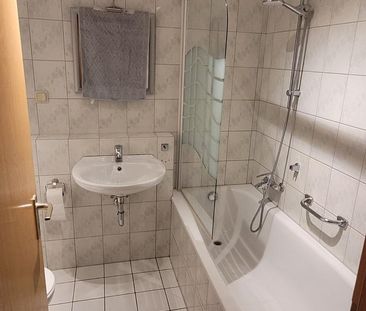 Helle Wohnung mit Balkon für 1-2 Personen in Witten-Herbede - Photo 2