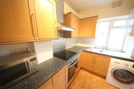 2 bedroom apartment to rent - Photo 5