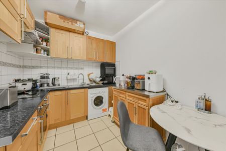 A contemporary studio apartment located in the heart of Belsize Park - Photo 4