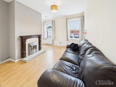 292b Beersbridge Road, Belfast, BT5 5DX - Photo 2