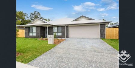 Comfortable Furnished Accommodation with Private Ensuites & Kitchenettes! - Photo 4