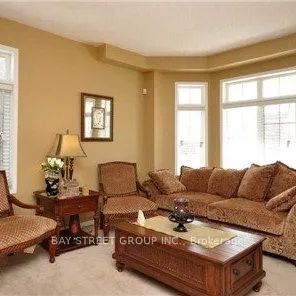 Detached Home For Lease | W9237504 - Photo 1