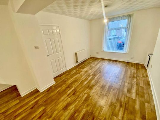 2 bedroom house to rent - Photo 1