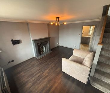 3 bed Semi-Detached - To Let - Photo 1