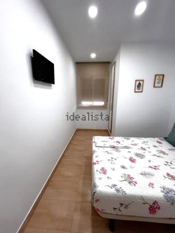 Alquiler de chalet adosado en Calle Cruz de San Roque - Photo 2