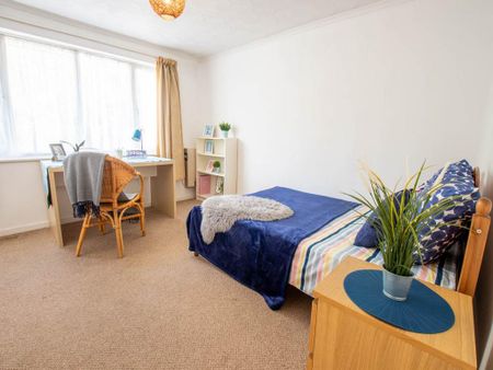 6 bedroom house to rent - Photo 3