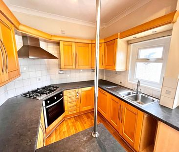 Cliff Avenue, Westcliff-on-Sea, Essex, SS0 7AJ - Photo 3