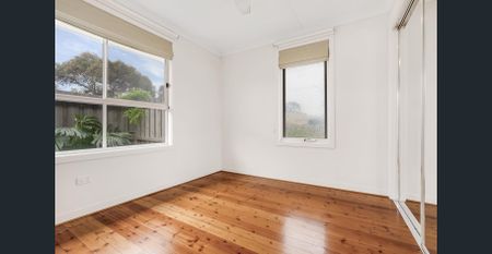 Fresh, Low Maintenance Living in a Convenient Location - Photo 2