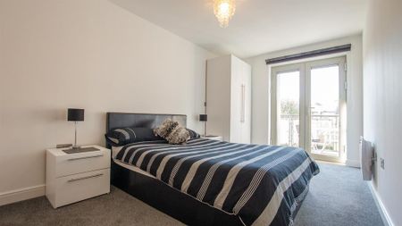 2 bedroom apartment to rent - Photo 3