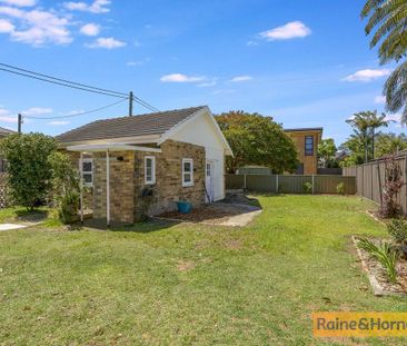 3 BEDROOM BEACHFRONT BEAUTY - Photo 5