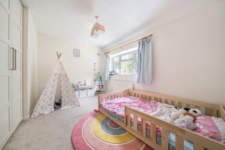Gosden Hill Road, Guildford, GU4 - Photo 3