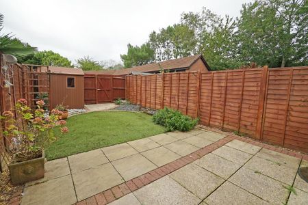 3 bedroom terraced house to rent - Photo 5