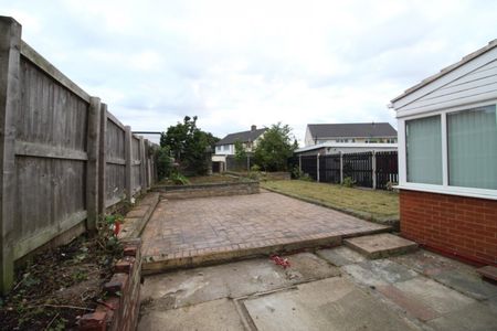 Elizabeth Drive, Castleford - Photo 4
