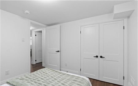 For Lease - 59 HOLGATE Street Unit# LOWER LEVEL, Barrie, Ontario - Photo 2