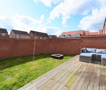 2 bedroom detached house to rent - Photo 2