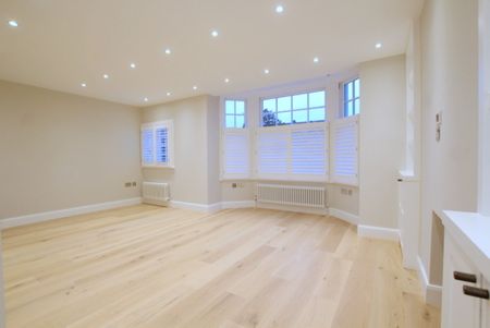 4 Bedroom Maisonette, Hotham Road, Putney - Photo 2