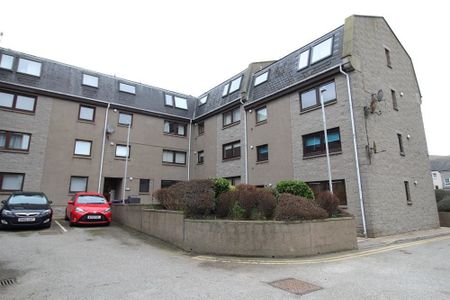 Urquhart Terrace, Mid Floor, AB24 - Photo 4