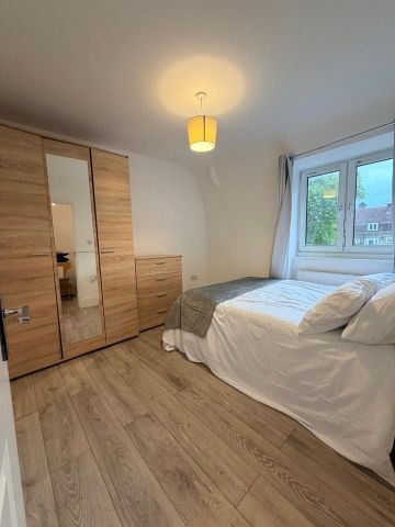 Room in a Shared House, Netherby House, SW8 - Photo 3