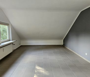 Moderne Dachgeschosswohnung in ruhiger Lage - Foto 6