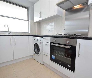 Albany House, Albany Crescent, Edgware, HA8 - Photo 4