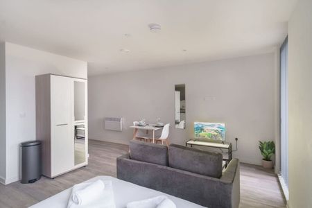 Bevington Bush - Photo 2