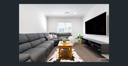 Luxury Family Living With Premium Upgrades Throughout... - Photo 2