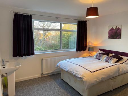 1 bedroom in a house share to rent - Photo 4