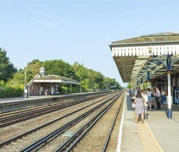 Brookwood, Woking, GU24 - Photo 2