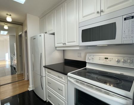 For Lease - 71 Somerset Street Unit# 1006, Ottawa Centre, Ontario - Photo 5