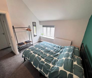 3 Bedroom Terraced Available Arranging tenancy - Photo 4