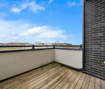 For Lease - 1401 Clarriage Court, Milton, Ontario - Photo 3