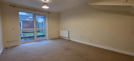 2 bedroom terraced house to rent - Photo 3