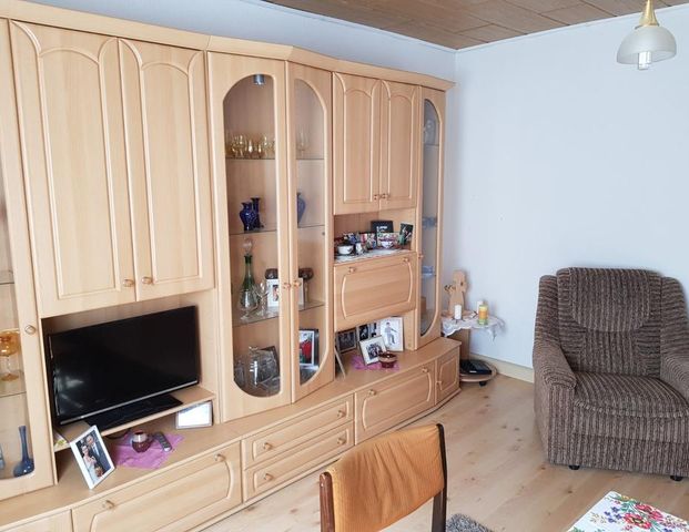 Helle Obergeschoss-Wohnung in Meuselwitz ab Januar zu vermieten! - Foto 1