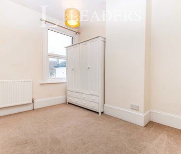 3 bedroom house to rent Stanley Road, Worthing, BN11 - Photo 5