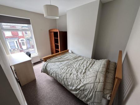 5 bedroom terraced house to rent - Photo 5