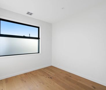 Modern Townhome Living at The Fabric in Altona North - Photo 2