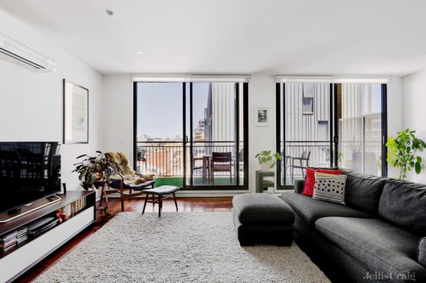 3 Bed, 2 Bath - Photo 1