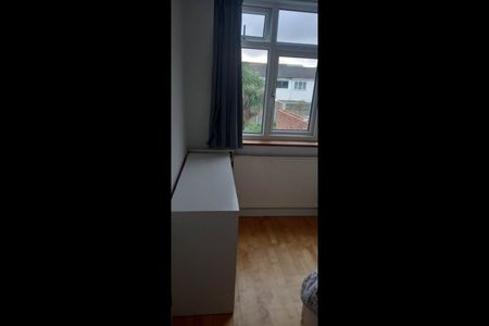 Room in a Shared House, Norfolk Avenue, N13 - Photo 2
