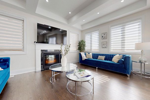 For Lease - 163 Ballantyne Boulevard, Vaughan, Ontario - Photo 1