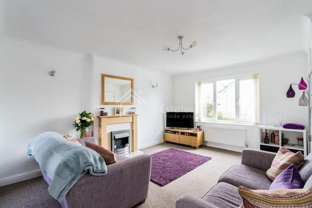 3 bedroom semi-detached house to rent - Photo 1