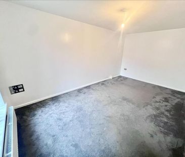 2 bedroom semi-detached house to rent - Photo 6