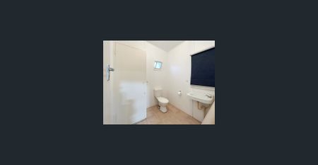 Family Home - Photo 3