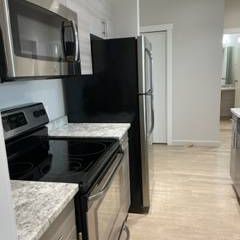 Victoria BC, 2 BD, Pet Friendly - Photo 1