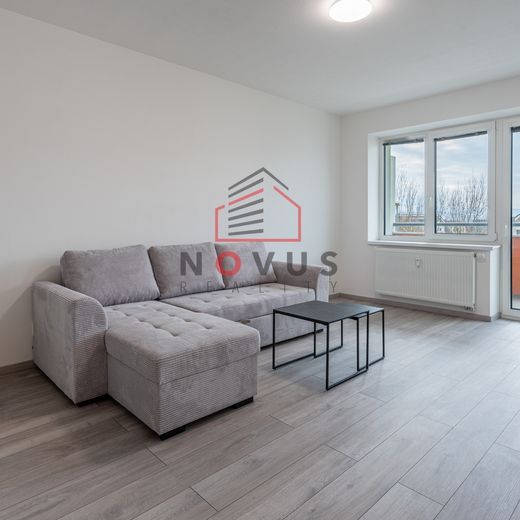 Na prenájom 1,5 izbový byt ,46 m2,Dubnica nad Váhom,ul.Hasičská - Photo 1