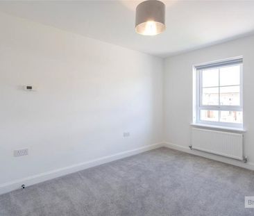 3 bedroom house to rent Chaffinch Gardens, Yapton, Arundel, West Su... - Photo 3