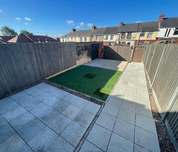2 bedroom terraced house to rent - Photo 1