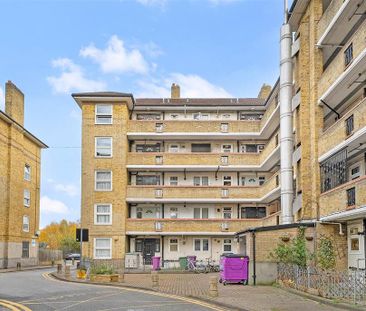 4 bedroom flat to rent - Photo 1