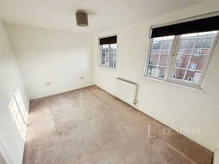 5 bedroom house to rent Viscount Gardens, Eastleigh, SO50 - Photo 4