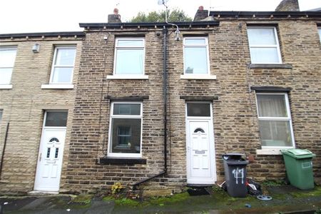 Moss Street, Huddersfield - Photo 5